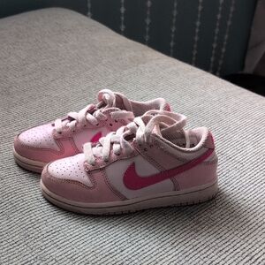 Nike Pink Sneakers